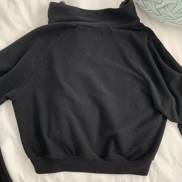 Princess Polly 1/4 zip sweater - Picture 6 of 6